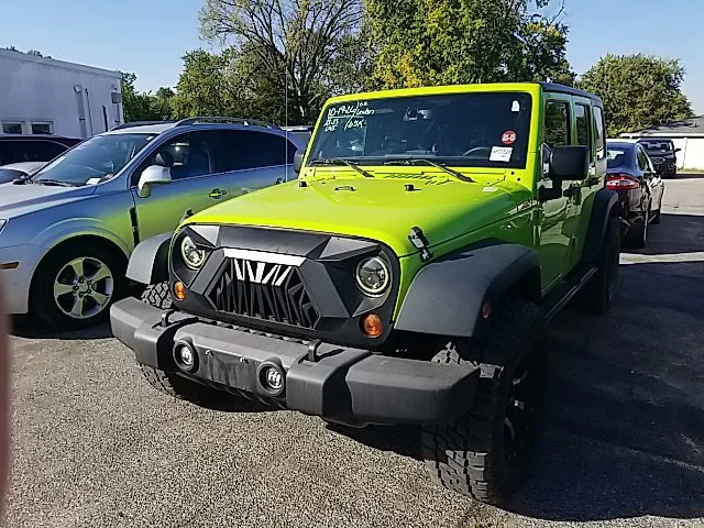 Used 2013 Green Jeep Sport image 14