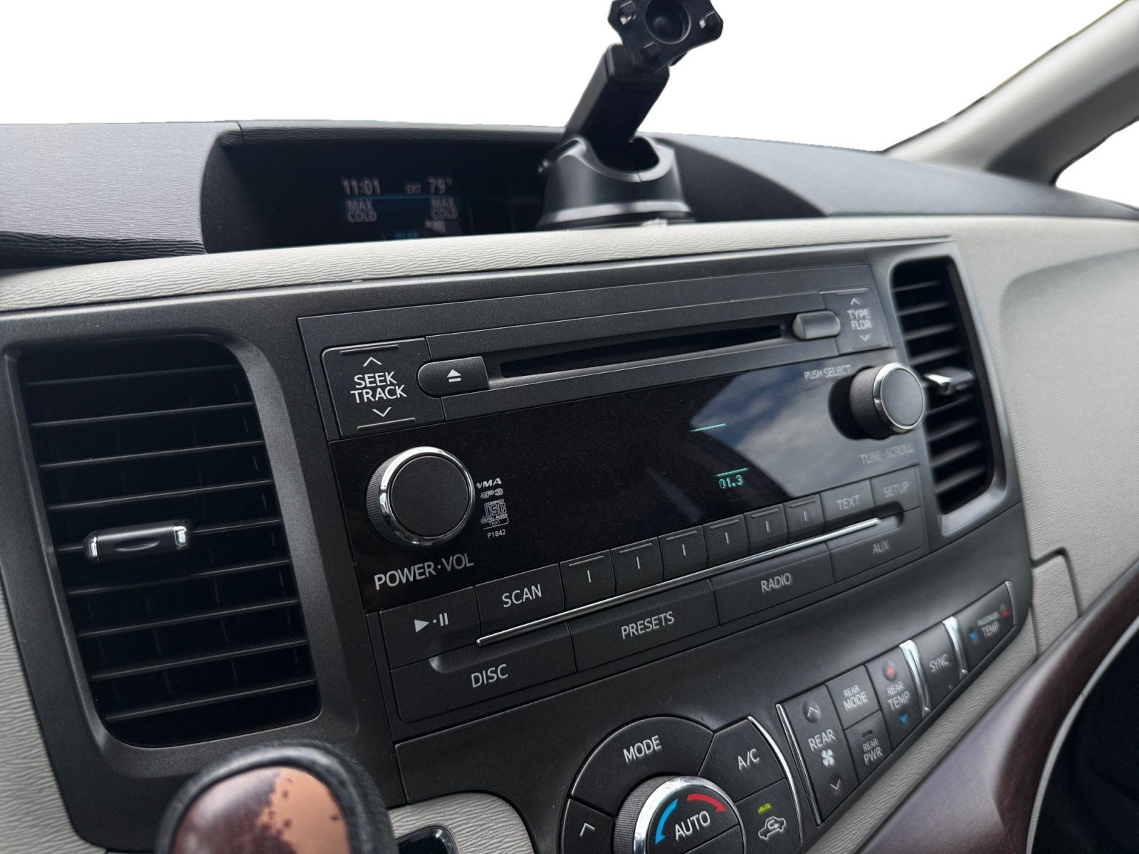 Used 2014 Silver Sky Metallic Toyota XLE image 12