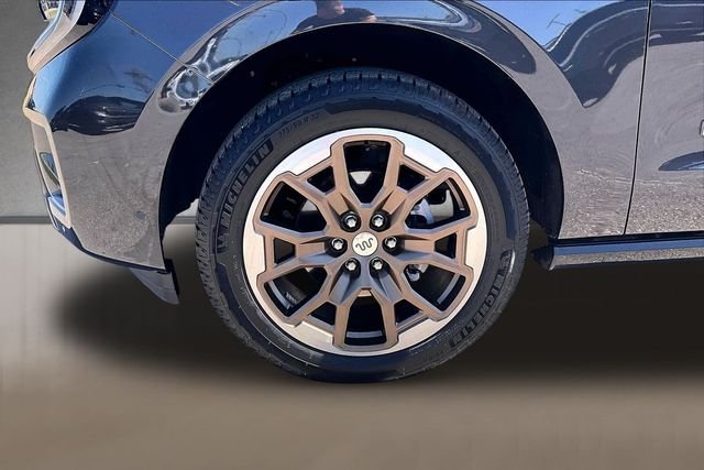 Used 2025 Gray Ford King Ranch image 6