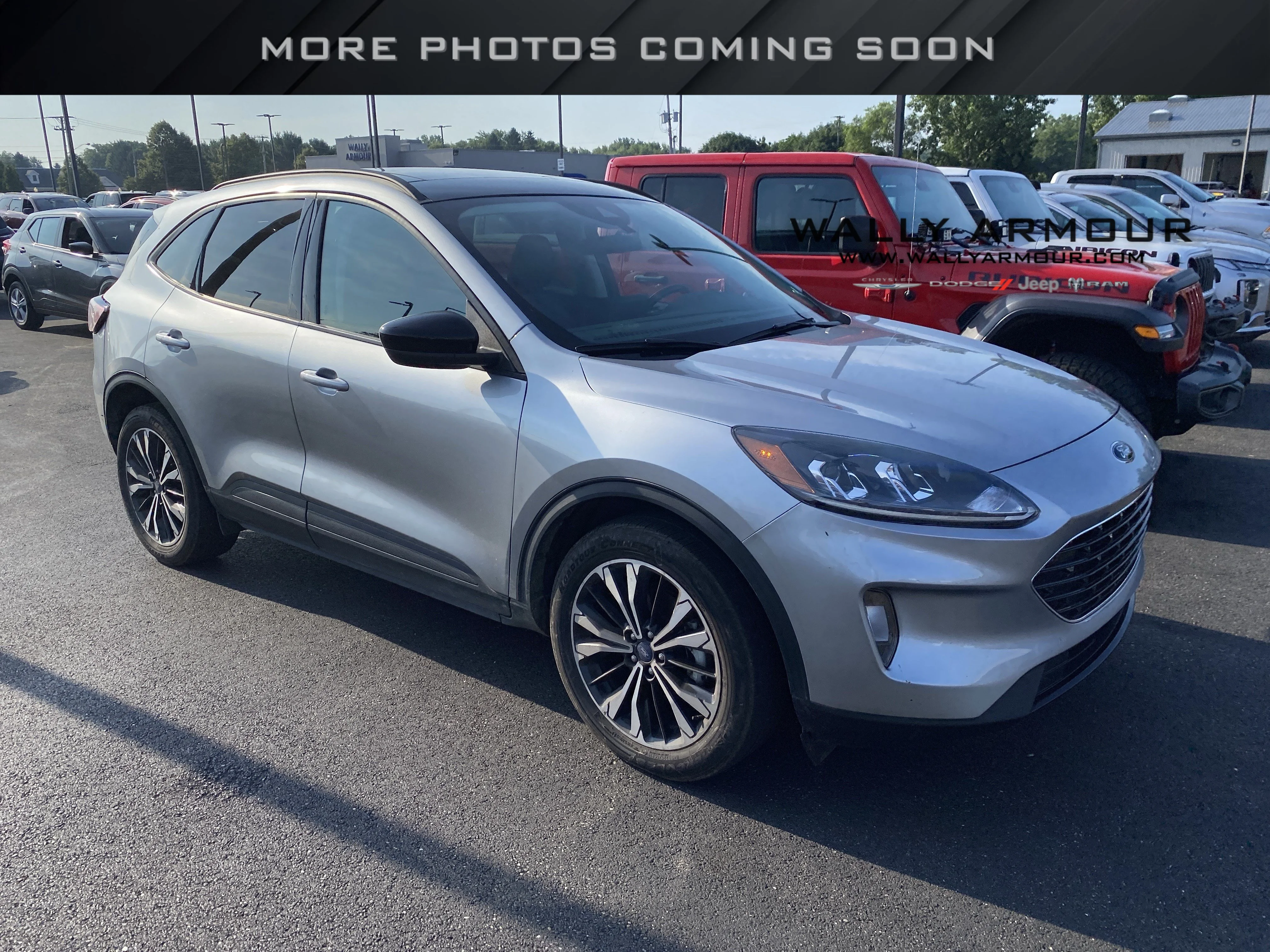 Used 2022 Silver Metallic Ford  image 1