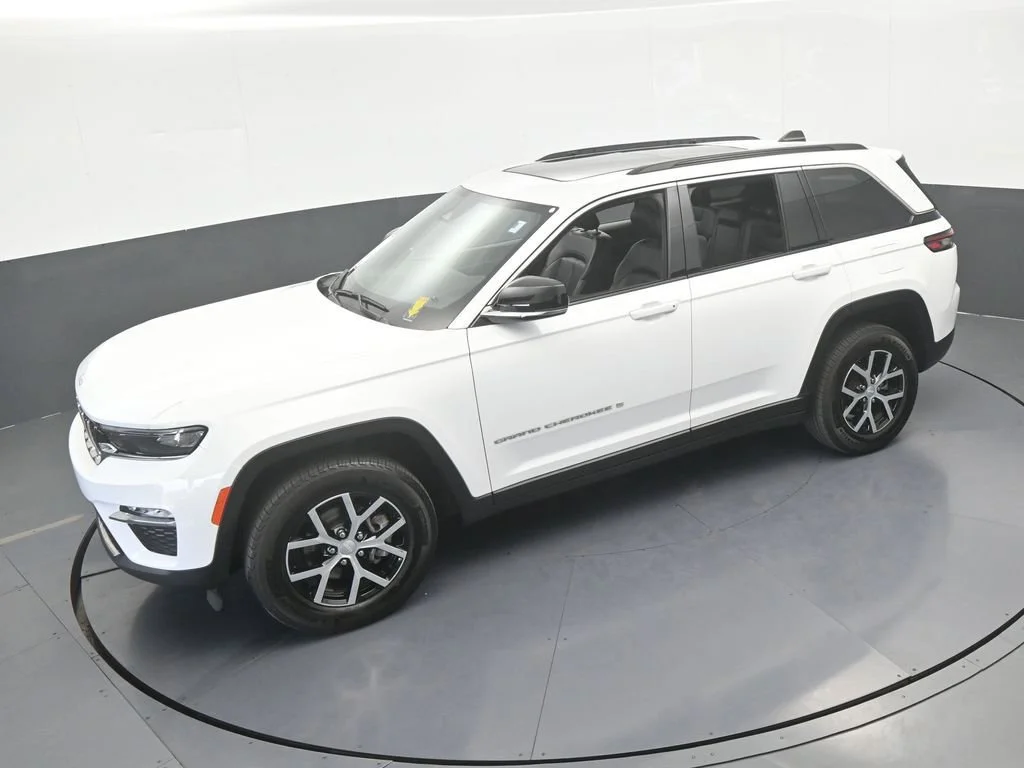 Used 2024 White Jeep Limited image 53