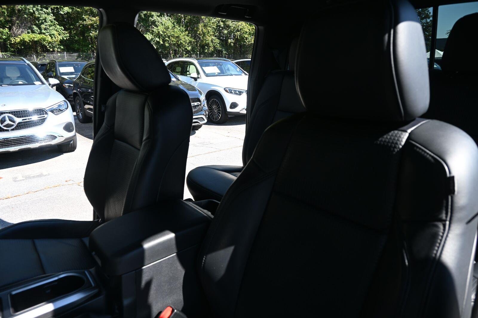 Used 2020 Super White Toyota Limited image 5