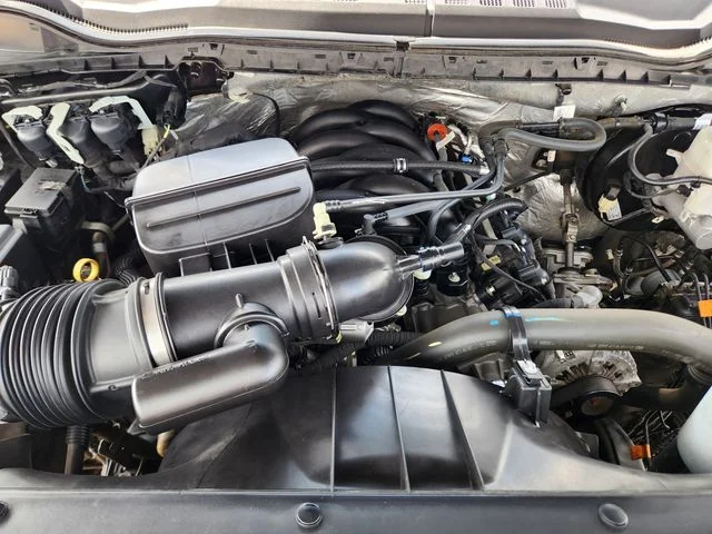 Used 2021 Gray Metallic Ford Lariat image 33