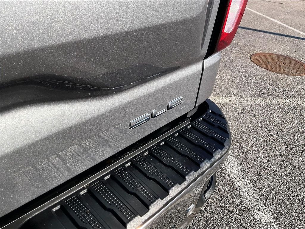 Used 2021 Gray GMC SLE image 28