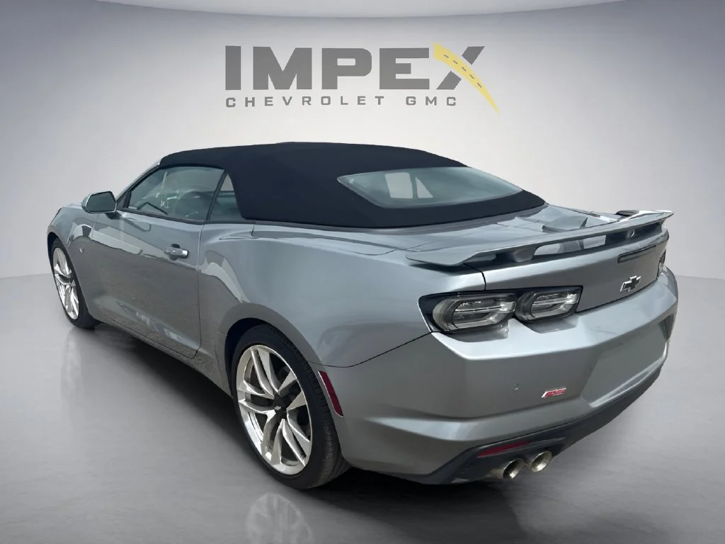 Used 2024 Sharkskin Metallic Chevrolet 3LT image 3