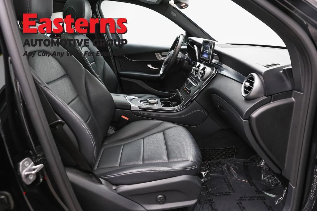 Used 2018 Black Mercedes-Benz GLC 300 image 25