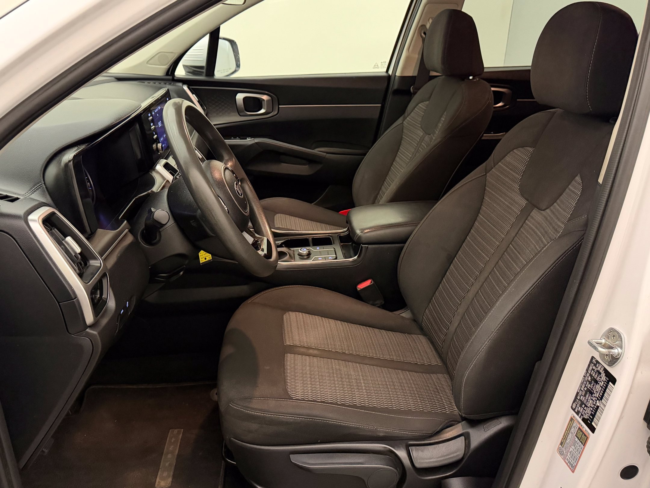 Used 2021 Glacial White Pearl Kia LX image 13