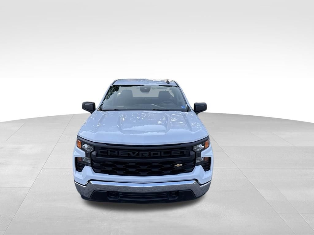 Used 2025 White Chevrolet WT image 11