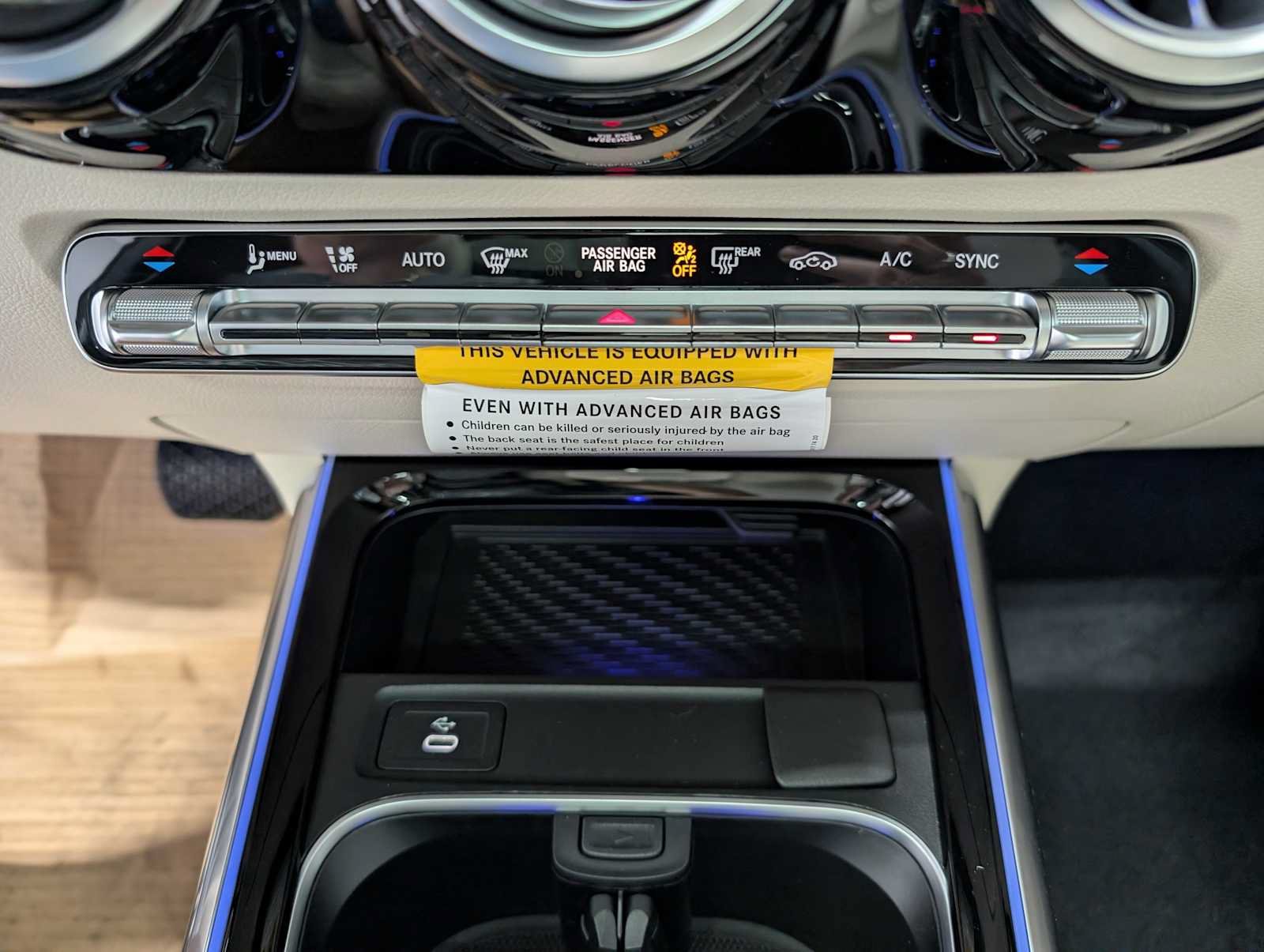 New 2026 Mountain Grey Metallic Mercedes-Benz GLA 250 image 27