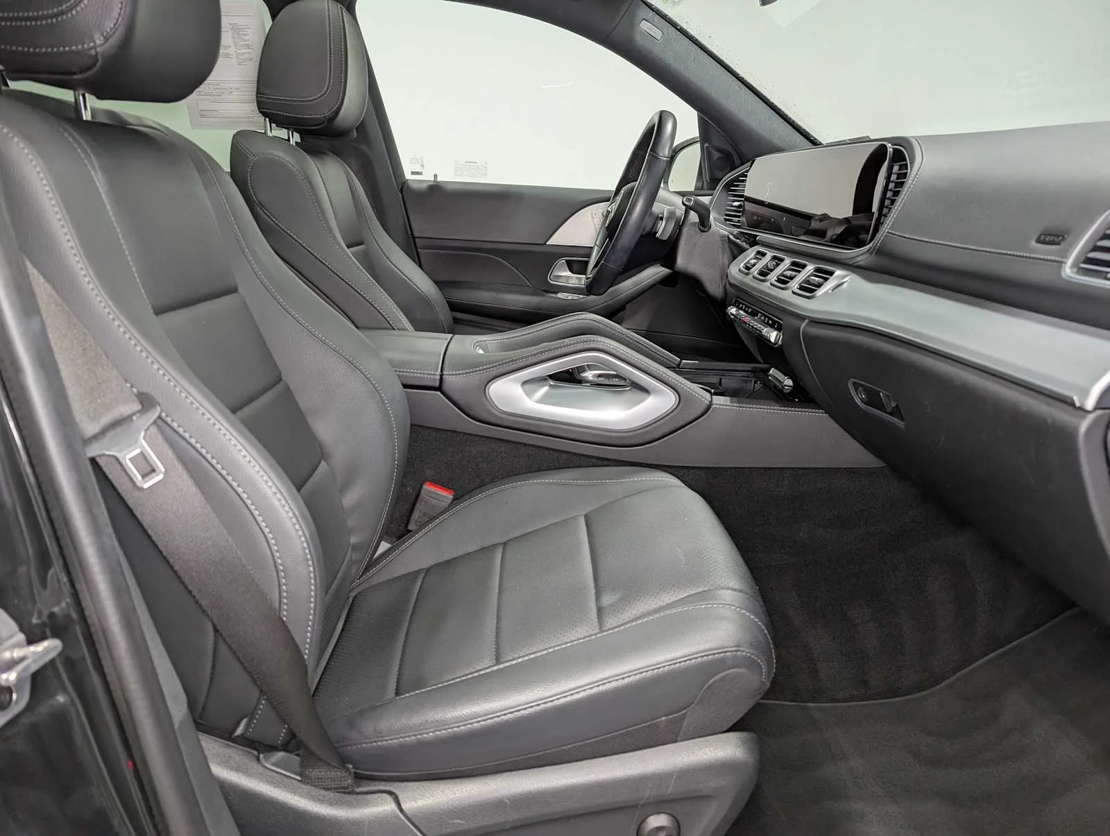 2024 Mercedes-Benz GLS Base - Photo 40