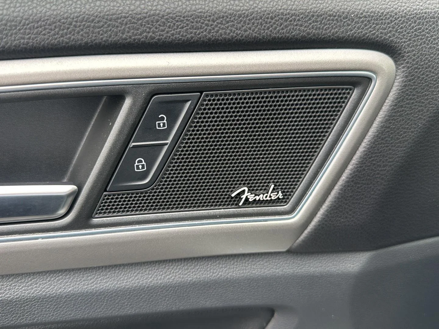 Used 2019 Wh Volkswagen  image 13