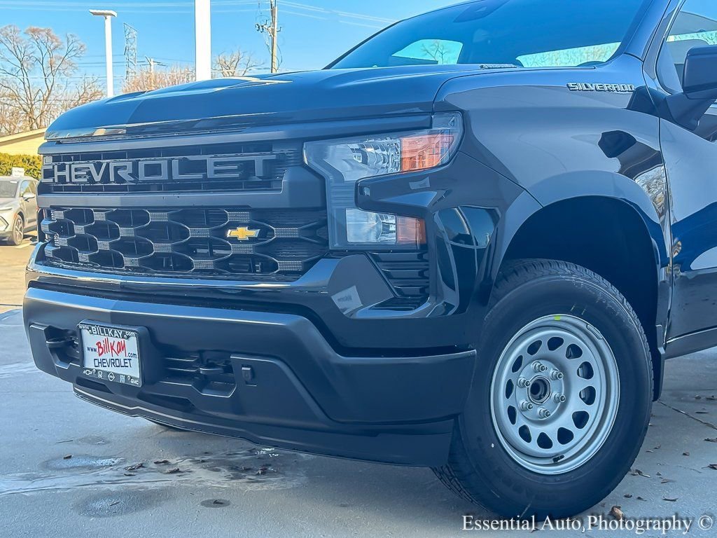 2026 CHEVROLET SILVERADO - Image 3