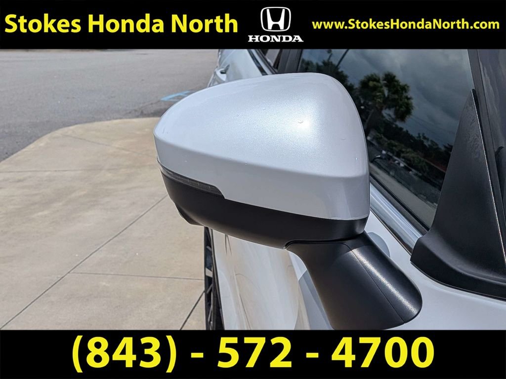 Used 2023  Mitsubishi SE image 13