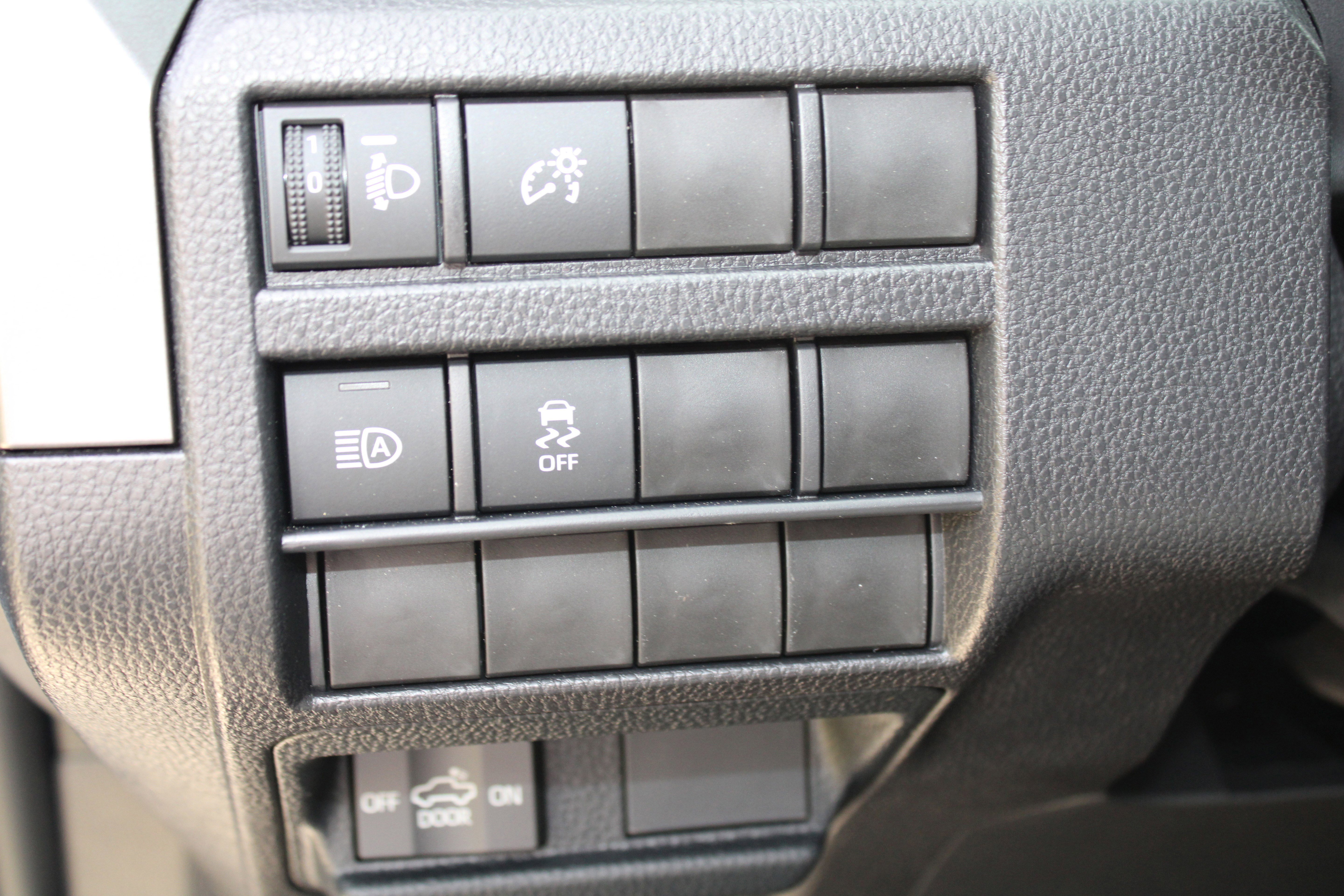2026 Toyota Tacoma SR5 - Photo 16