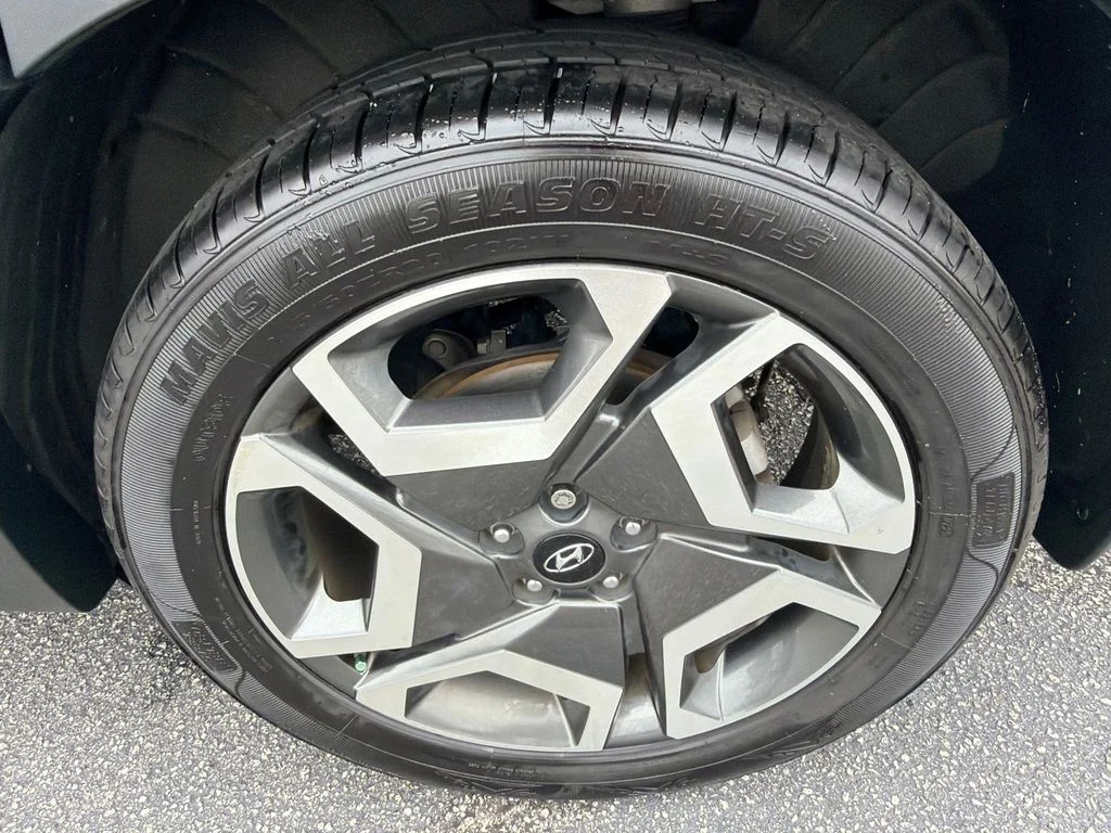 Used 2023 Red Hyundai SEL image 20