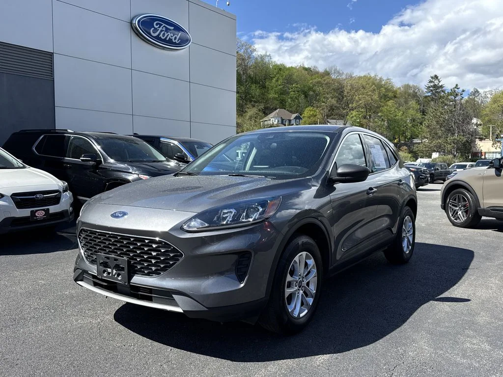 Used 2022 Carbonized Gray Metallic Ford SE image 6