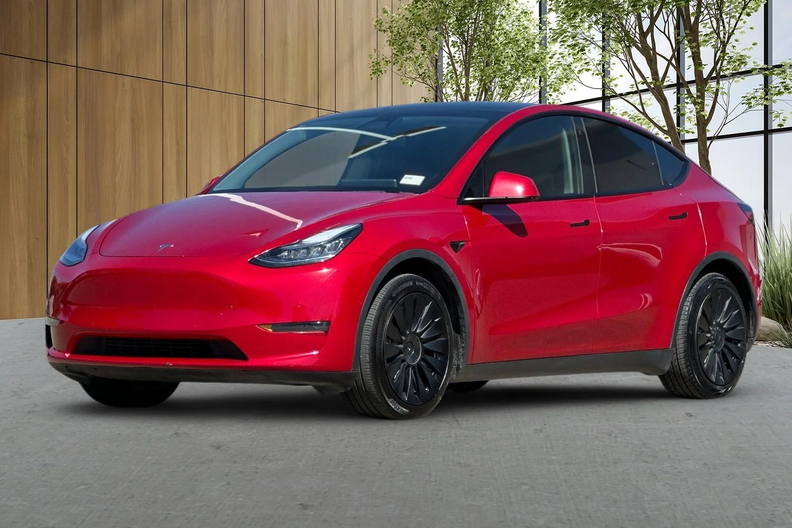 Used 2020 Red Tesla Long Range image 8
