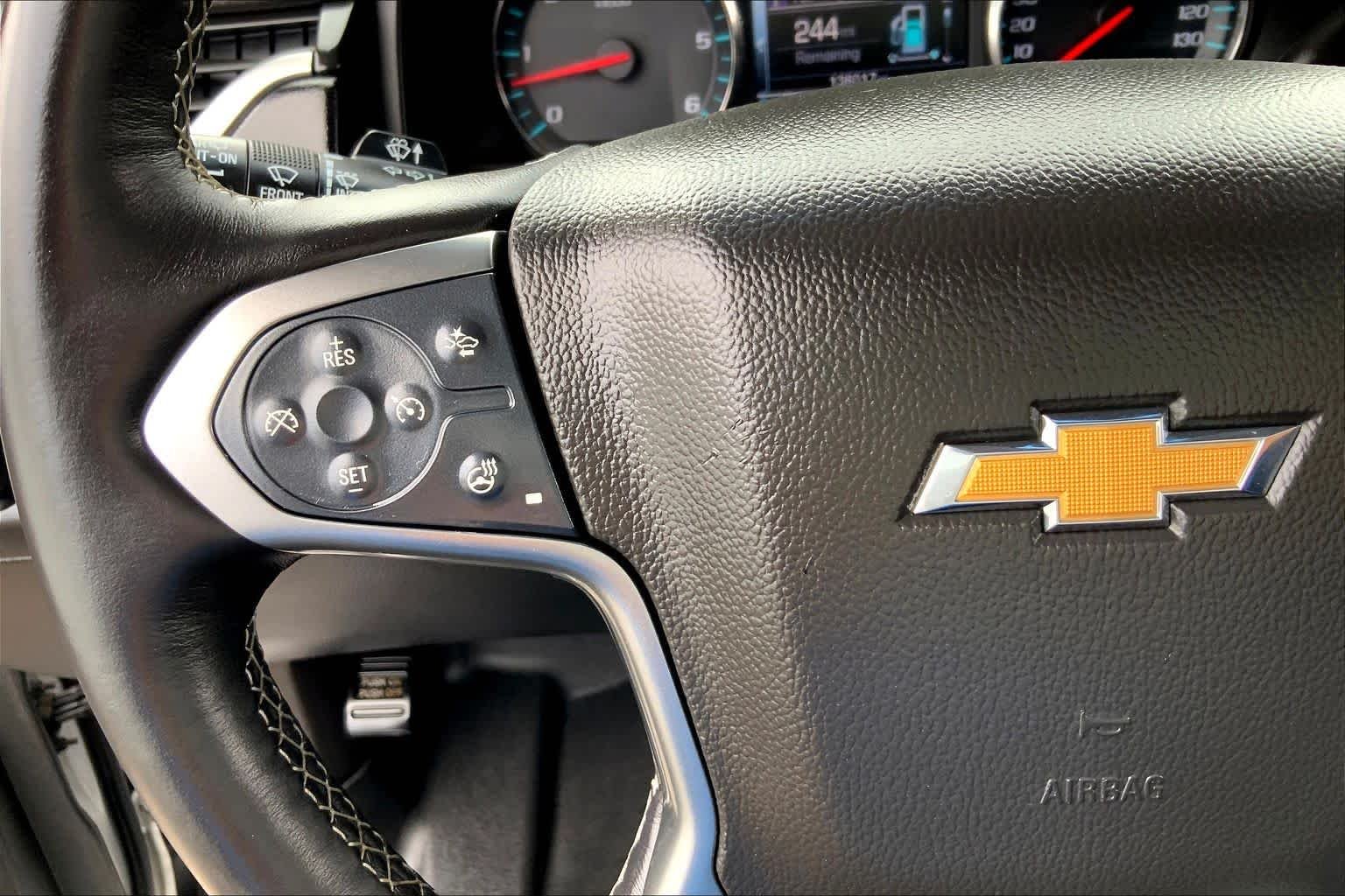 Used 2015 Silver Ice Metallic Chevrolet LT image 20