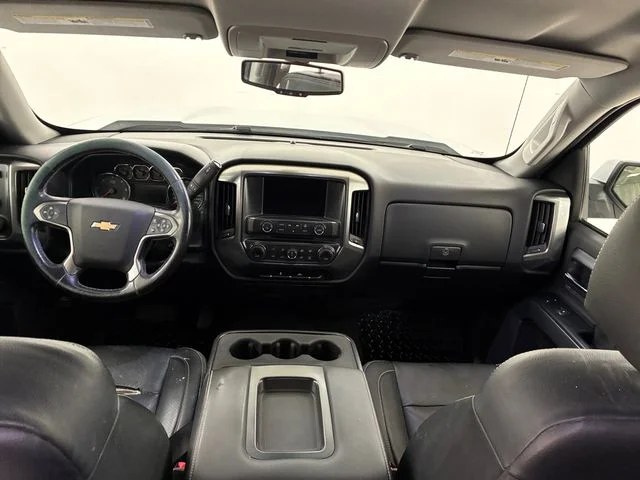 Used 2018 White Chevrolet LT image 20