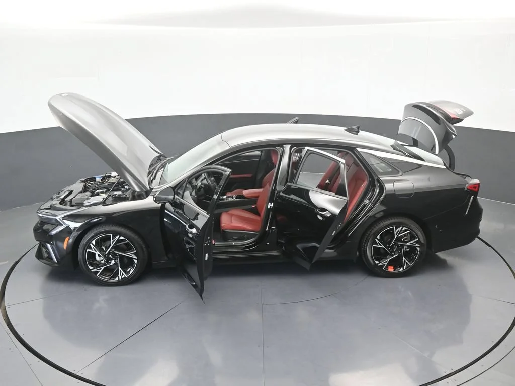 Used 2026 Aurora Black Kia GT-Line image 66
