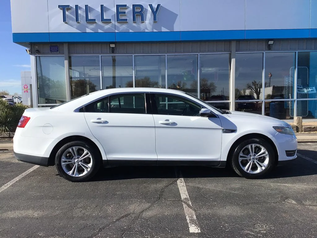 2017 Ford Taurus