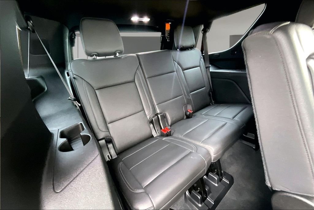 Used 2021 Black Chevrolet Z71 image 30