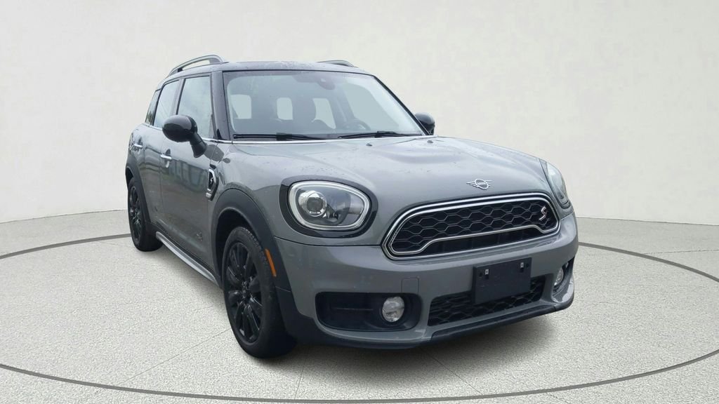 2019 MINI Countryman Cooper S ALL4 Signature's photo