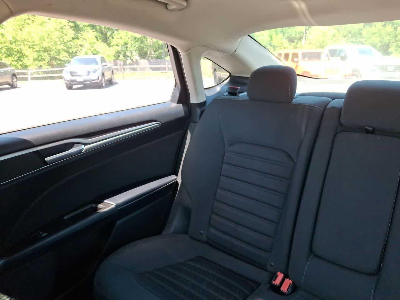 Used 2017 Burgundy Velvet Metallic Tinted Clearcoat Ford SE image 12