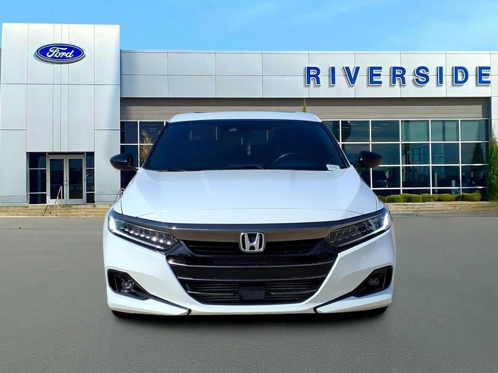 1HGCV2F36NA016881