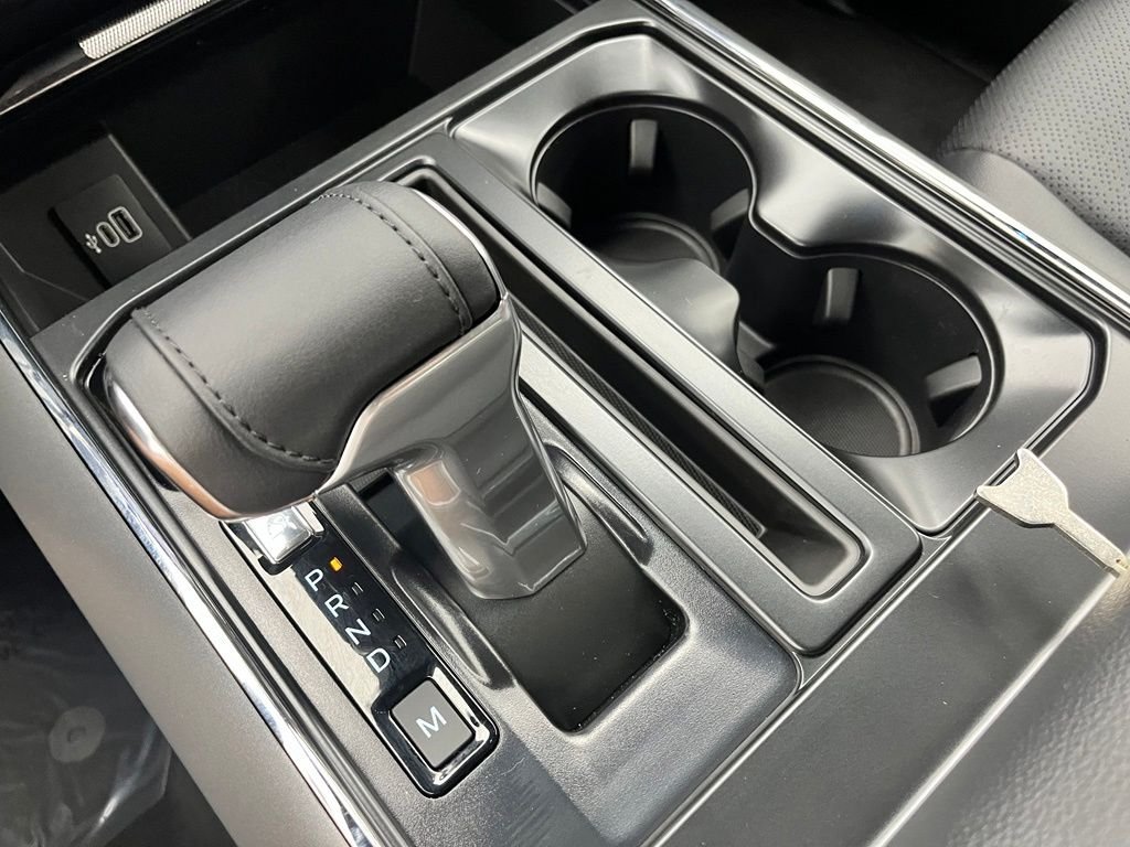 New 2026 Gray Ford Lariat image 29