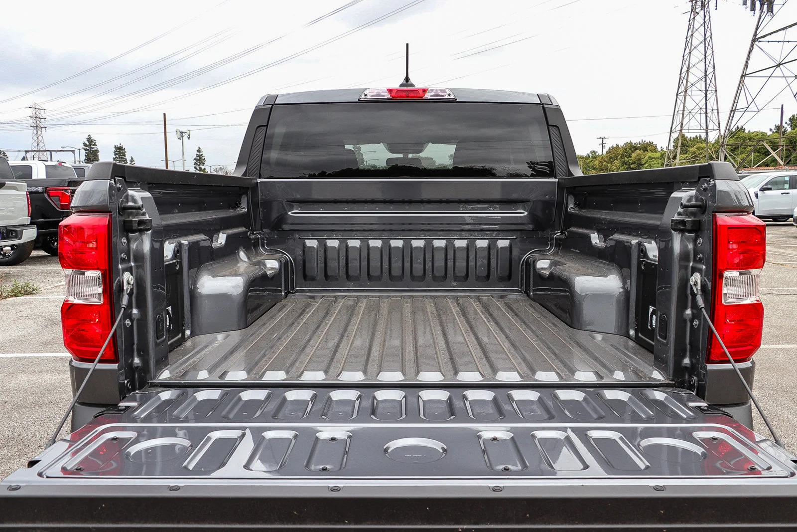 New 2026 Carbonized Gray Metallic Ford XL image 13