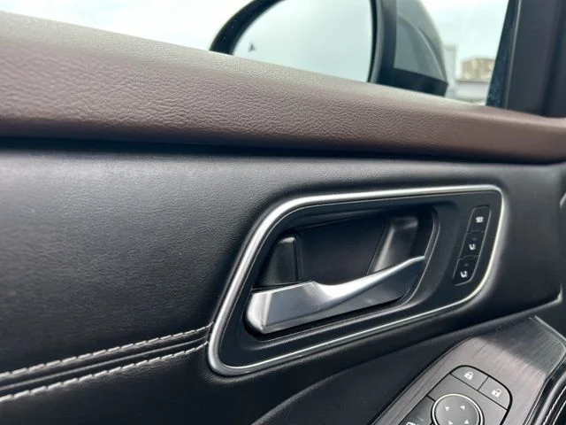 Used 2021 Gray Nissan Platinum image 29