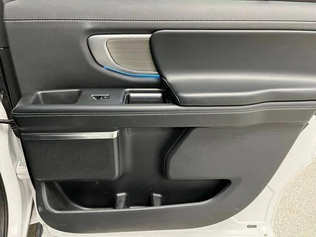 Used 2025 White Ford Platinum image 47