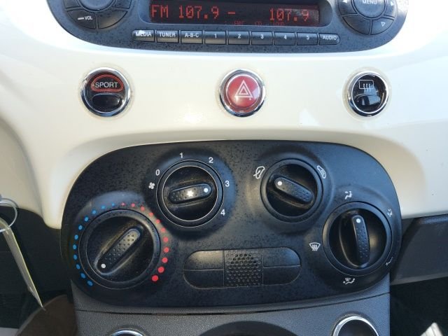 Used 2015 White FIAT Pop image 24
