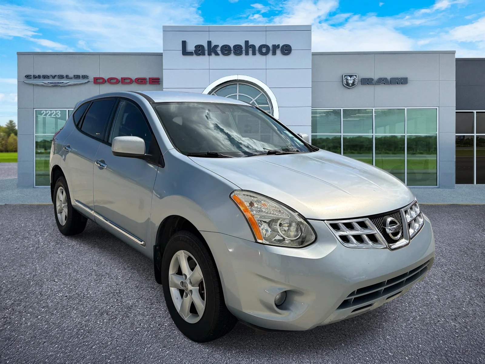 Used 2013 Blue Nissan FWD 4dr S image 1
