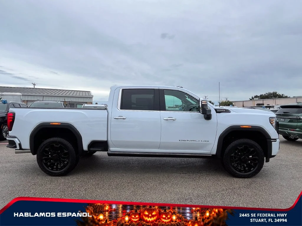 New 2026 Glacier White Tricoat GMC Denali Ultimate image 8