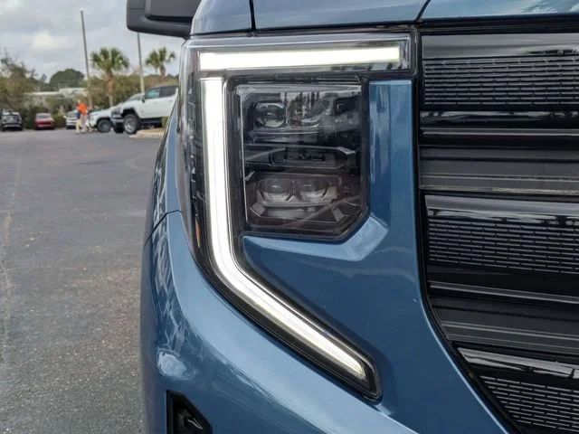 Used 2024 Downpour Metallic GMC Elevation image 10