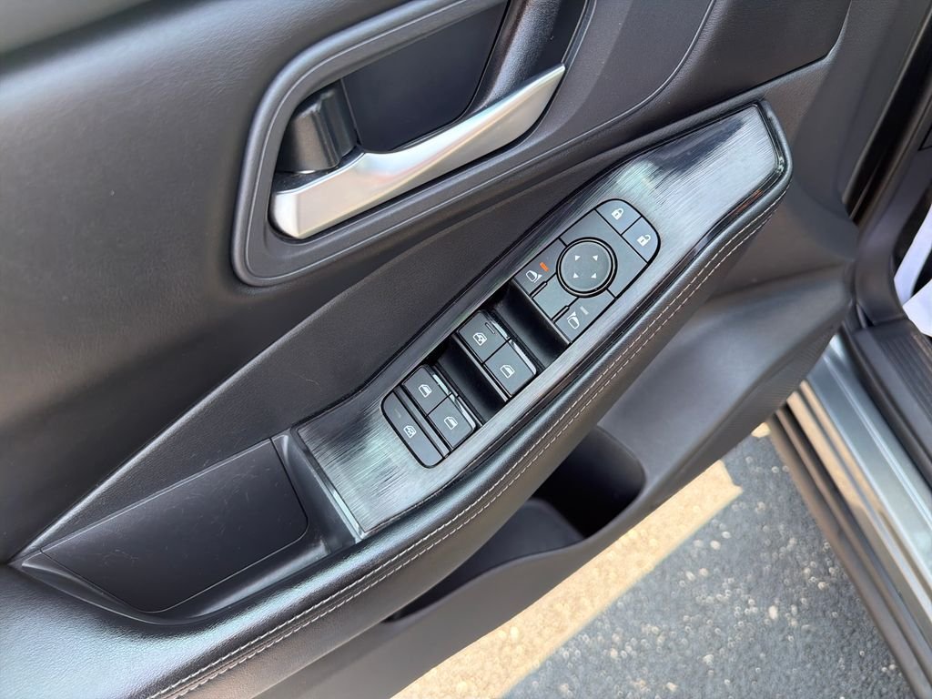 Used 2024 Gray Nissan SV image 11