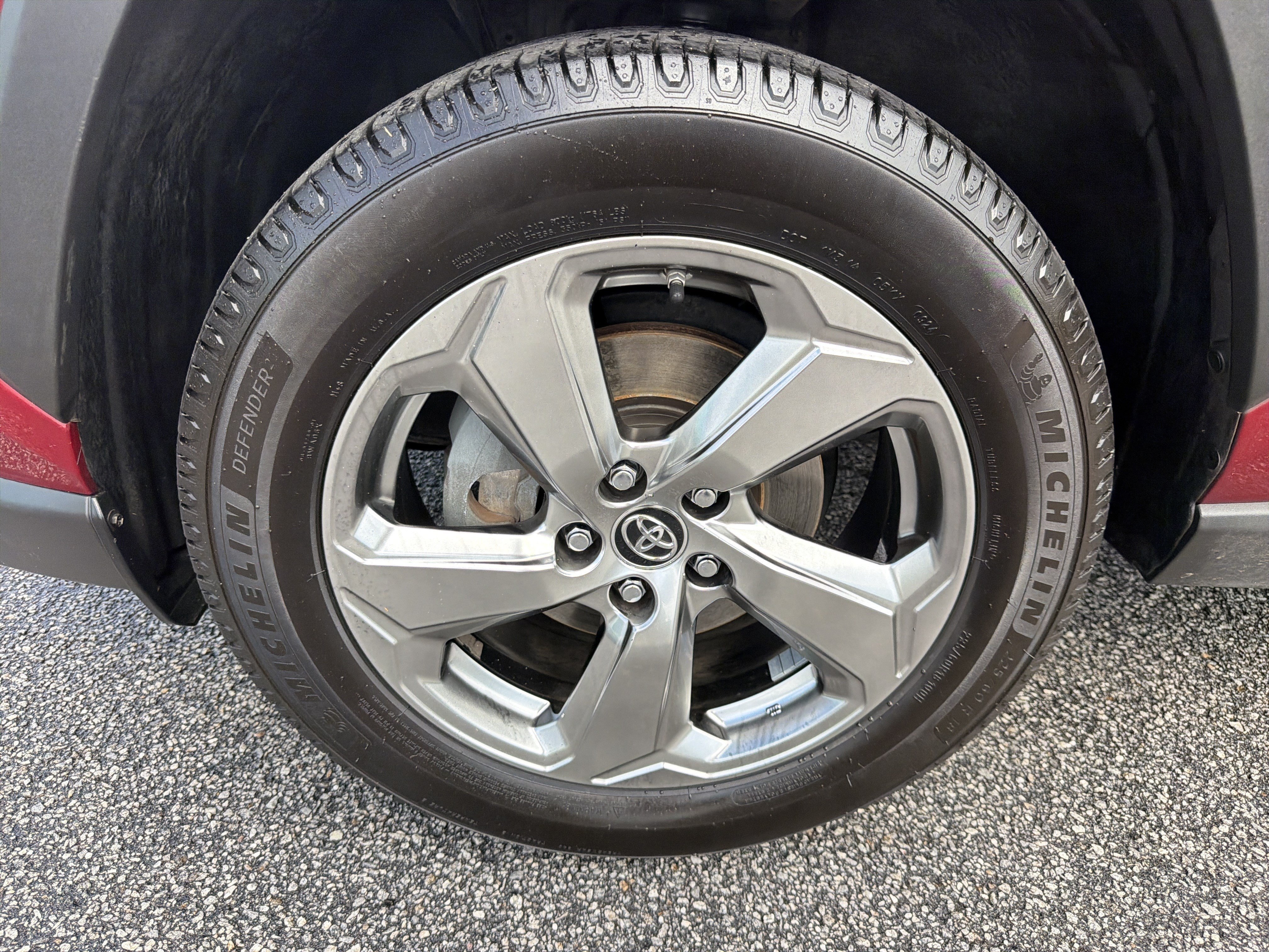 Used 2019 Pearl Toyota Limited image 21