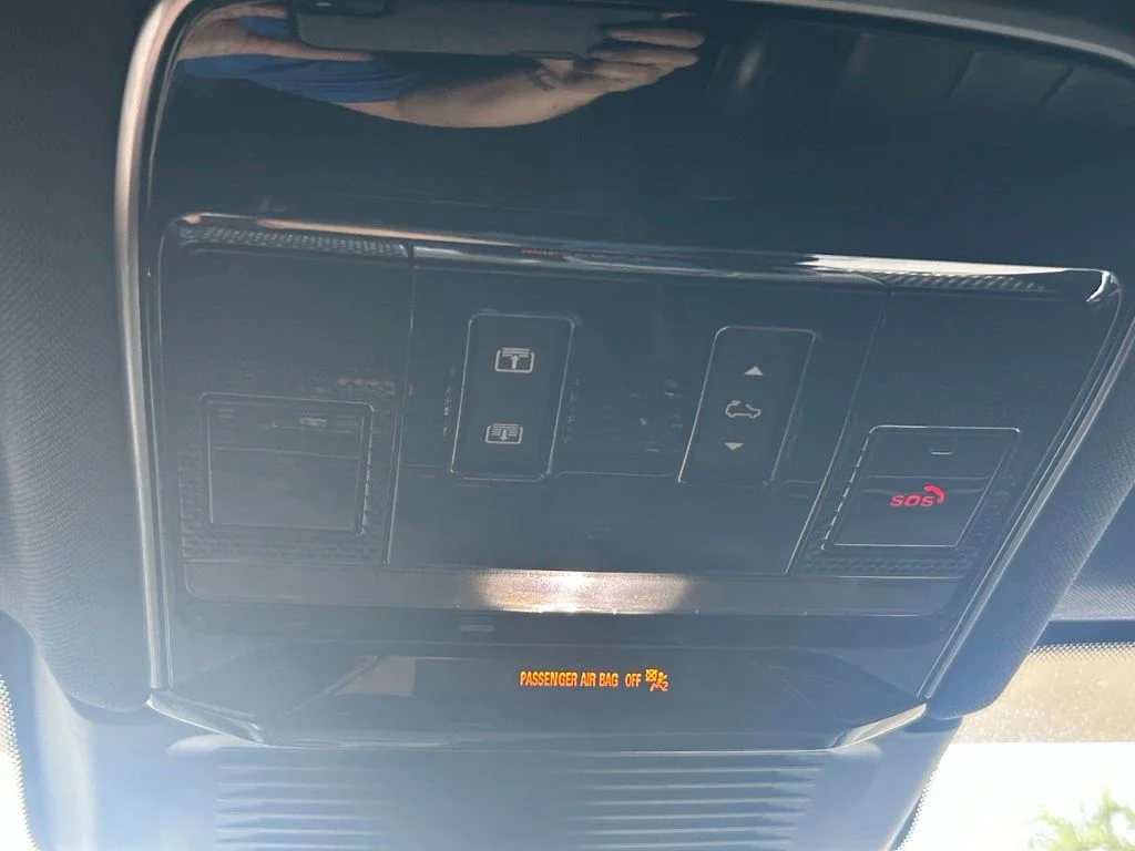 Used 2024 Black Land Rover Dynamic SE image 54
