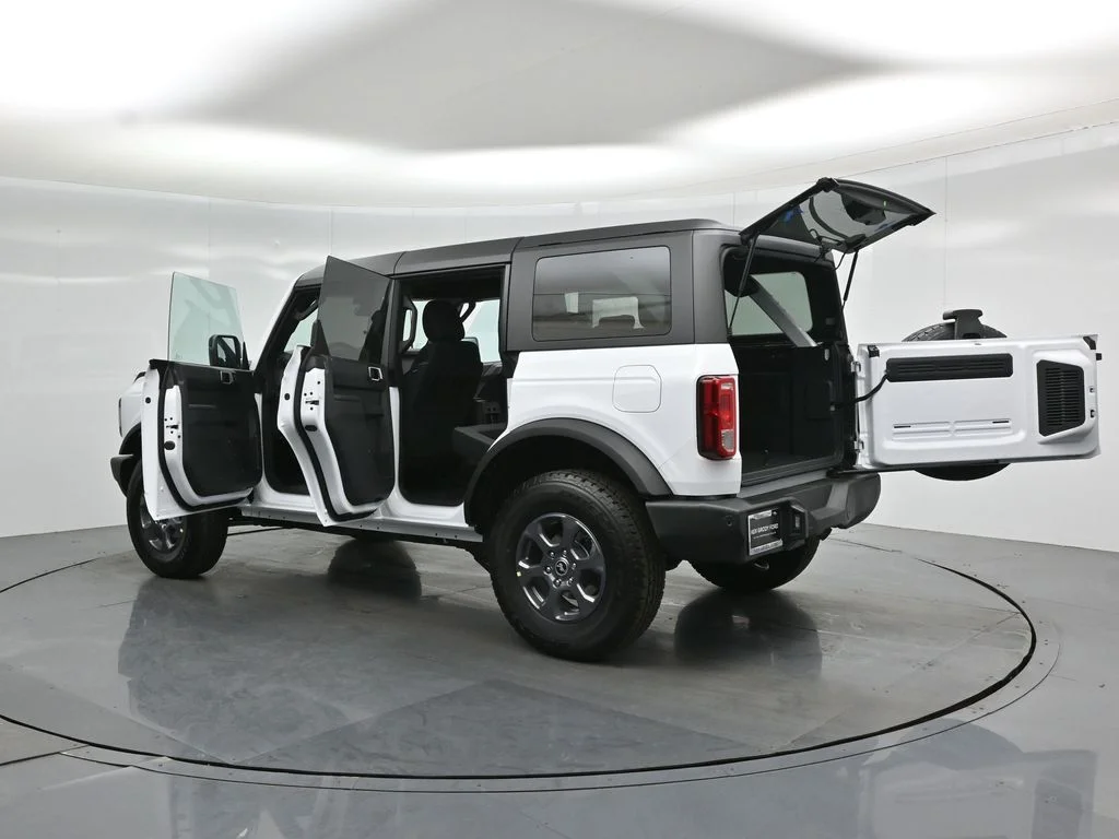 New 2026 Oxford White Ford Big Bend image 32