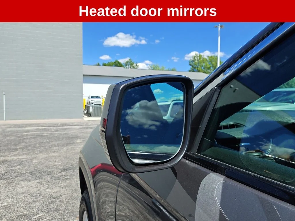 New 2026 Baltic Gray Metallic Clear-Coat Exterior Paint Jeep Altitude image 15