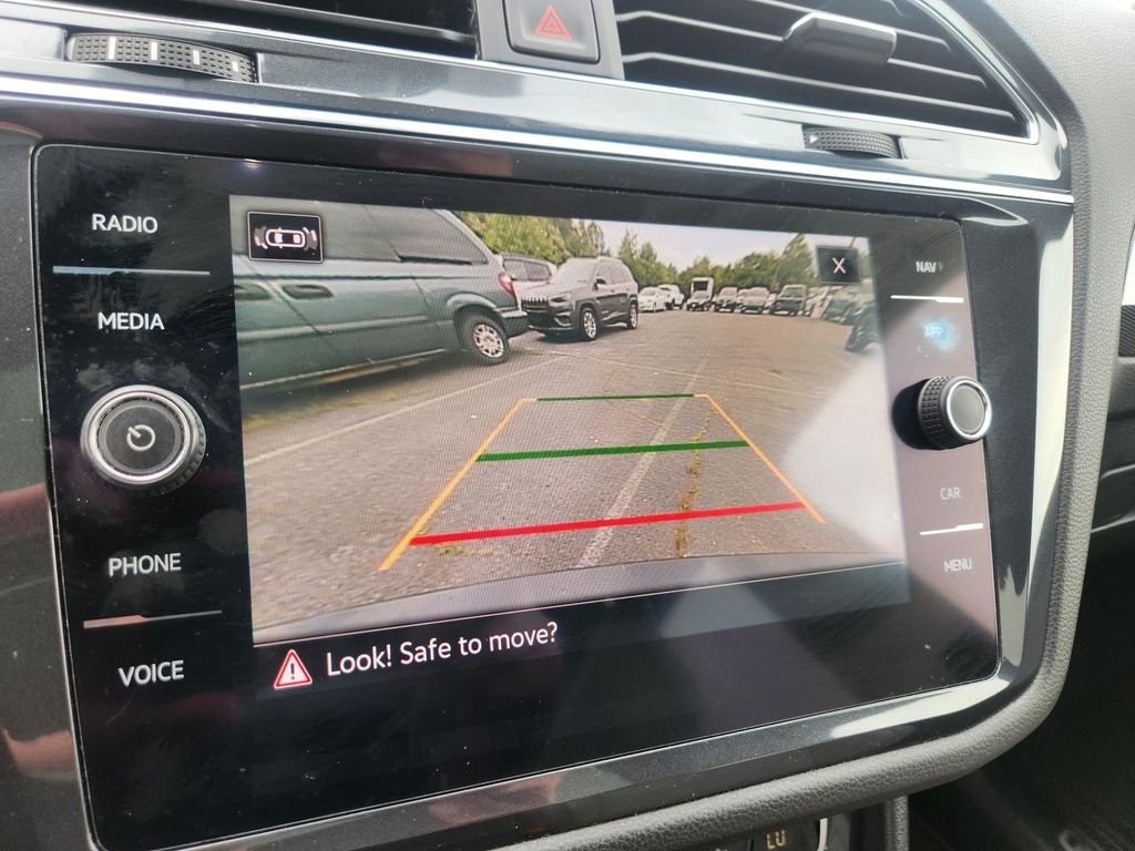 2021 Volkswagen Tiguan SEL Premium R-Line - Photo 17