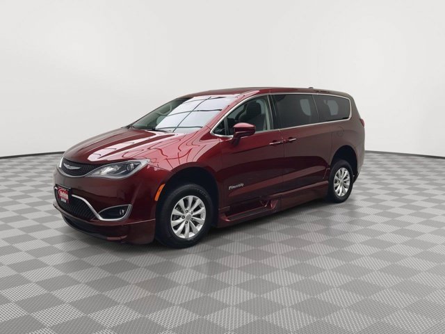 Used 2018 Velvet Red Pearlcoat Chrysler Touring Plus image 31
