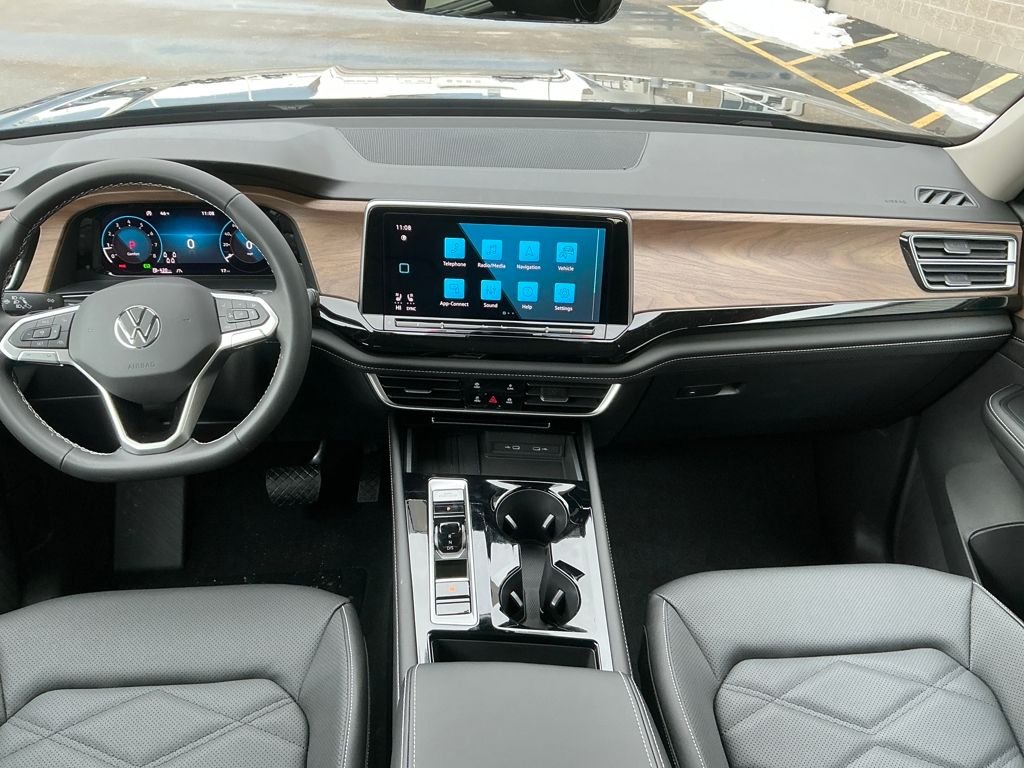 New 2026 Black Volkswagen 2.0T SE w/Technology image 17