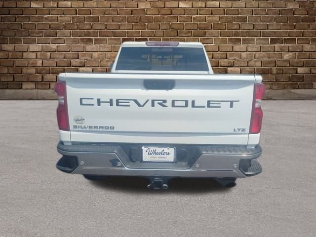 2022 Chevrolet Silverado 2500HD LTZ photo 4