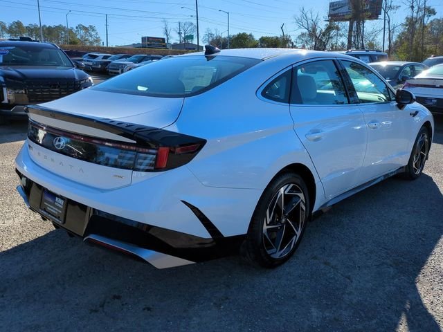 New 2026 White Hyundai SEL Sport image 32