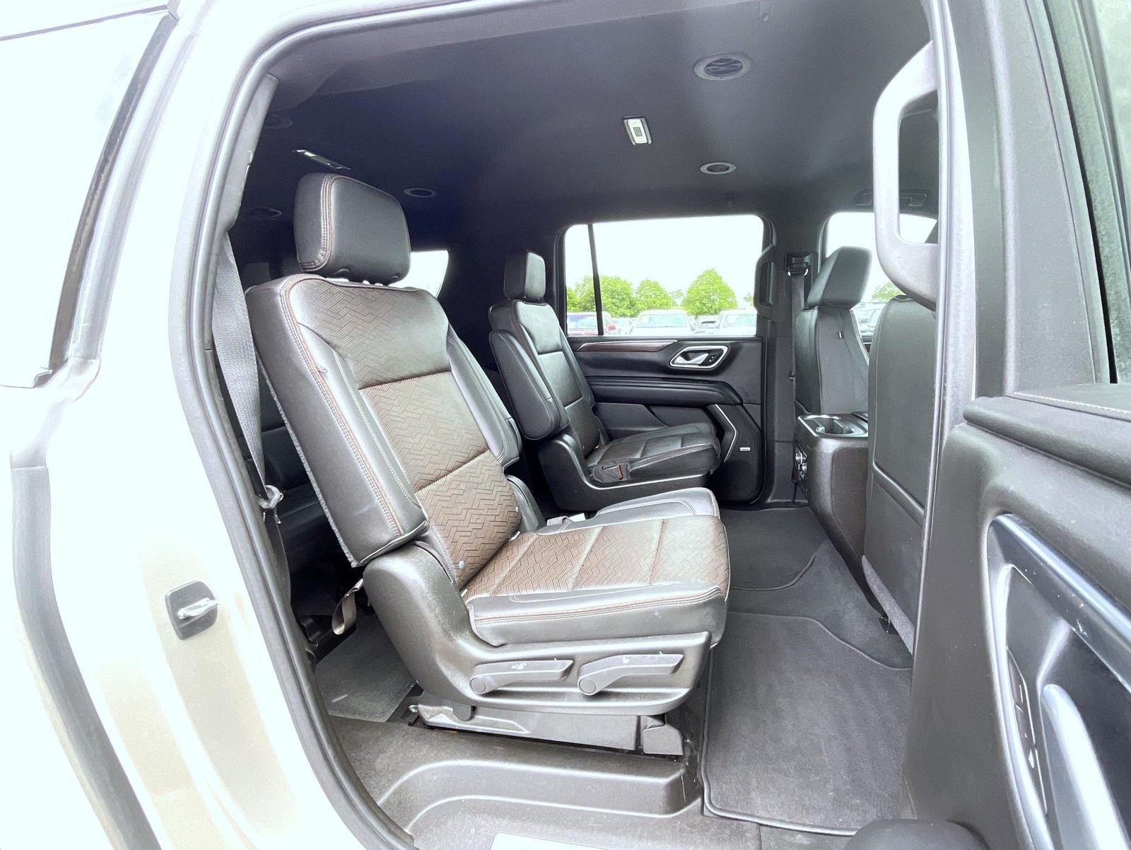 Used 2021 Beige Chevrolet High Country image 18