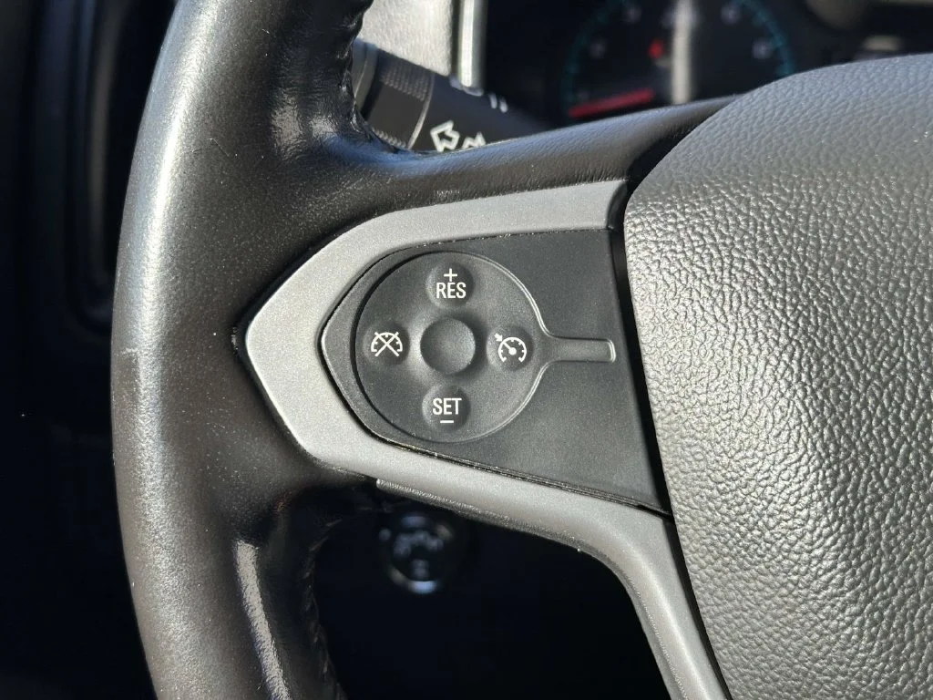 Used 2021 Steel Metallic Chevrolet LT image 26