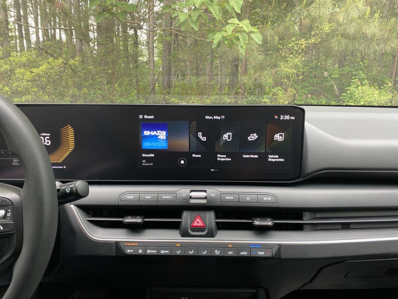 New 2026 Snow White Pearl Kia LXS image 34